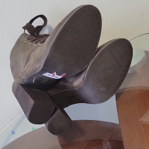 Brown Lace-Up Ankle Boots - Picture 5 of 6